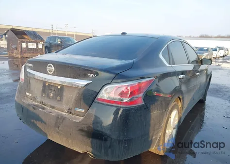 2015 Nissan Altima 2.5 Sv z USA, uszkodzony, nr VIN 1N4AL3AP9FC443432